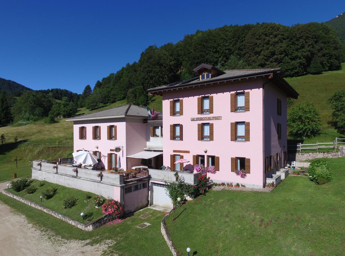 Albergo Alpino Da Tullio أفيو المظهر الخارجي الصورة